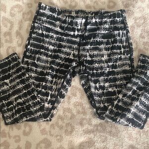 Black and White Patterned Nike Dr Fit- size M
Cropped length